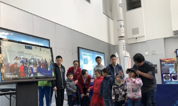 中国气象局气象日科普活动 参观者络绎不绝-图7