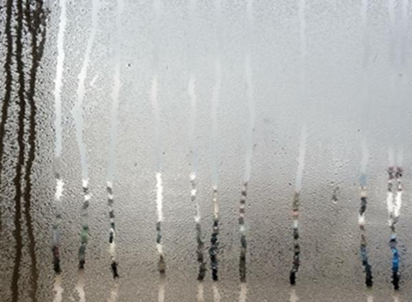 广西气温普升局地直逼34℃ 今晚冷空气捎来风雨降温