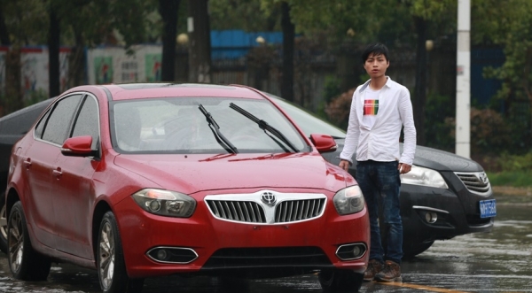 江西南昌遭遇强降雨 多处道路积水-图3