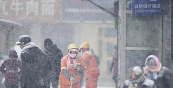 青海省南部再迎强降雪 局地积雪厚度达6厘米