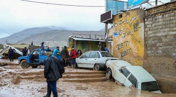 伊朗遭遇罕见洪涝灾害 19人死亡未来还有暴雨