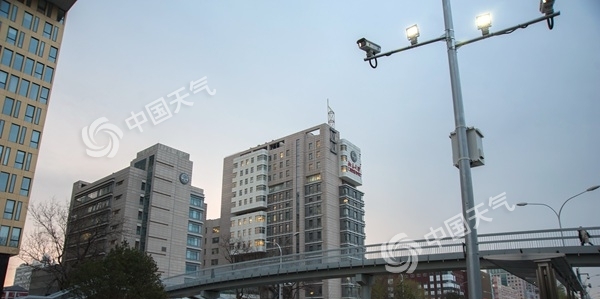 今天北京气温猛降最高仅11℃