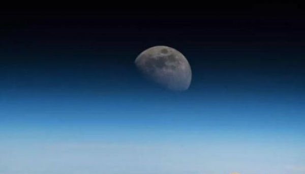 美2024年重返月球 特朗普刚说要削减NASA预算