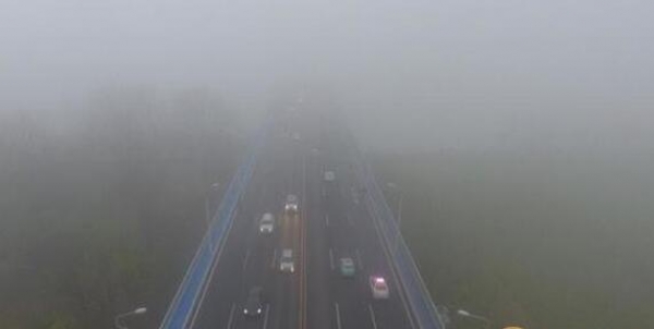 湖南中东部出现大雾 周末全省阴有小雨