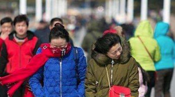 南方降温剧烈广东福建暴雨 北方气温走低现扬沙