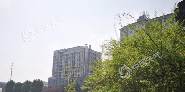 本周前期湖南阴雨持续局地暴雨 清明假期升温明显