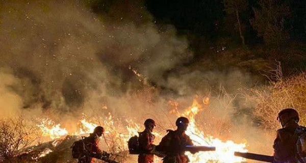 山西沁源森林大火最新消息 转移上千人最大风力8级