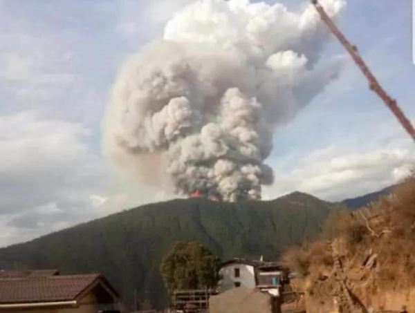 四川凉山木里森林火灾原因解读 除了雷击还因为高温干燥