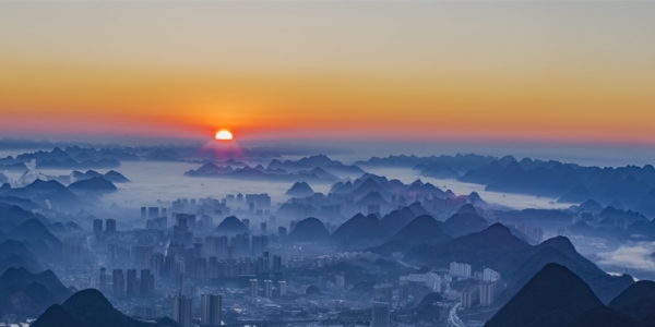 壮观！贵州六盘水 春晖映山红-图3