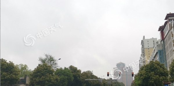 清明假期南雨北晴 气温波动幅度大