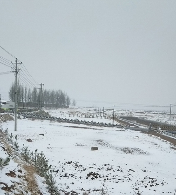 山西多地最低温跌至冰点下 大同广灵积雪难化-图2
