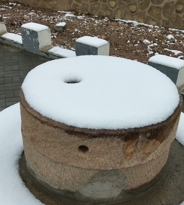 山西多地最低温跌至冰点下 大同广灵积雪难化-图5