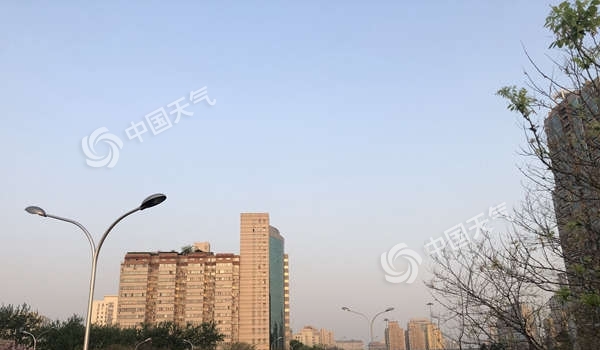 今日北京晴空在线 暖意不减
