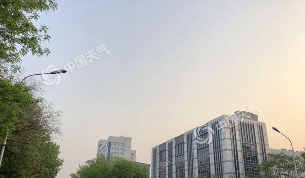 北京今日最高气温26℃ 周三再现降雨降温