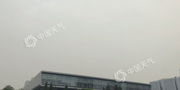 北京今有小雨伴4级北风 最高温仅19℃需添衣