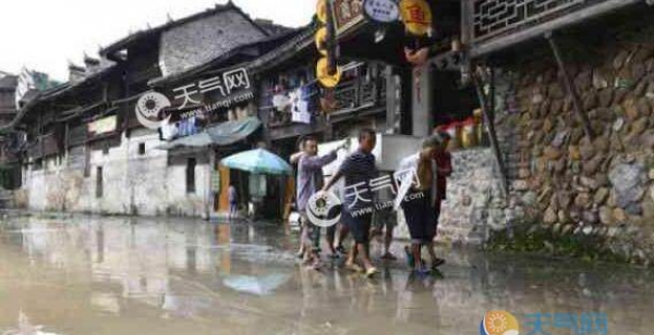 湖南暴雨致3.1万人受灾 经济损失近7200万元
