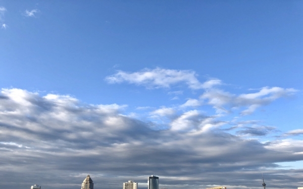 北京雨后碧空如洗 蓝天白云颜值爆表！-图1