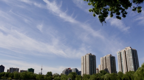 北京雨后碧空如洗 蓝天白云颜值爆表！-图4