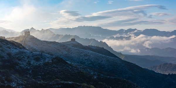 河北雪后云雾笼罩 金山岭长城似画境-图2