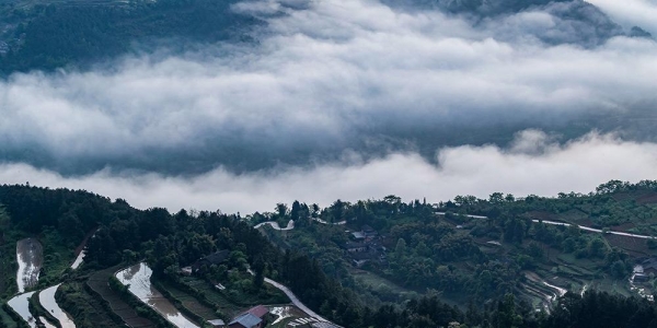 云雾深处有人家 重庆南川平流雾美景似仙境-图2