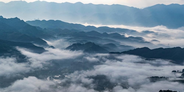 云雾深处有人家 重庆南川平流雾美景似仙境-图3