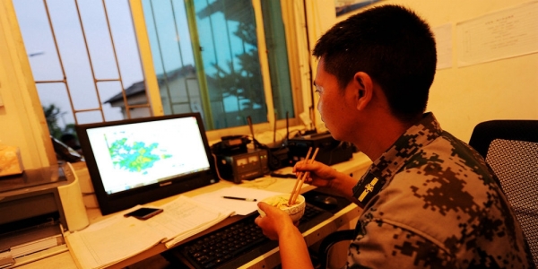 揭秘！一组图带你走近人工消雹作业现场-图1