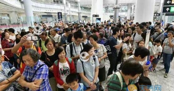 五一假日出行高潮将至 深圳加开6对临客列车