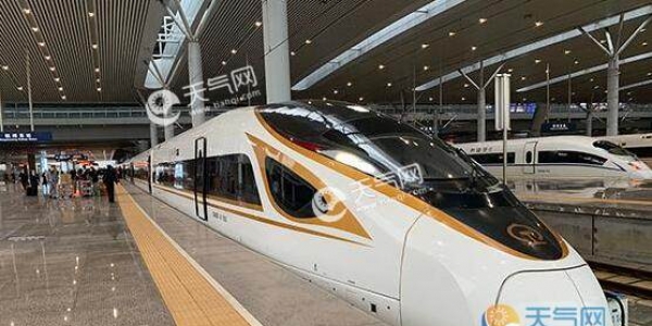 “五一”4天小长假来临 杭州加开旅客列车32.5对