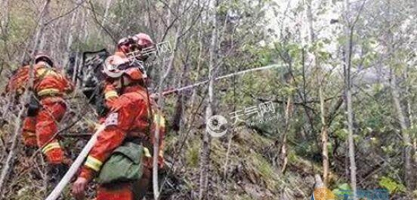 昨日甘肃省一林场发生火灾 烟火冲天过火面积达18亩