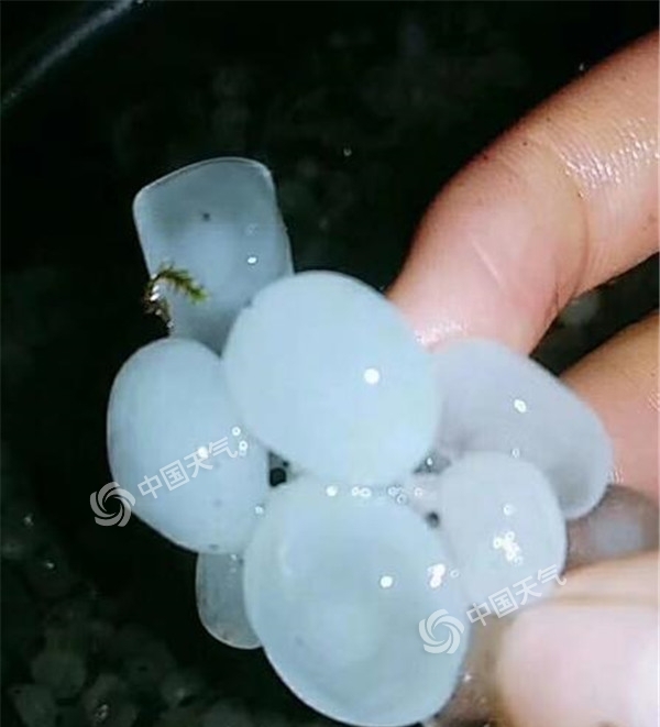 冰雹+大风！强对流致云南永善县泥沙洪水翻滚-图2
