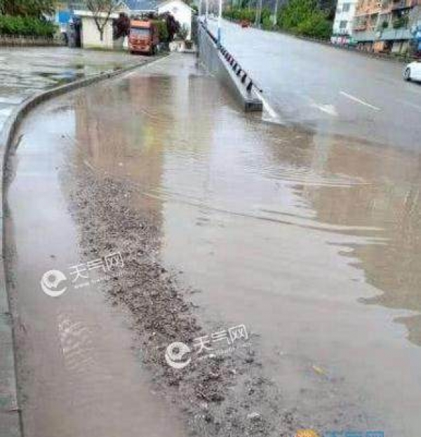 五一重点旅游城市晴天雨天知多少？成都深圳雨水贯穿五一假期