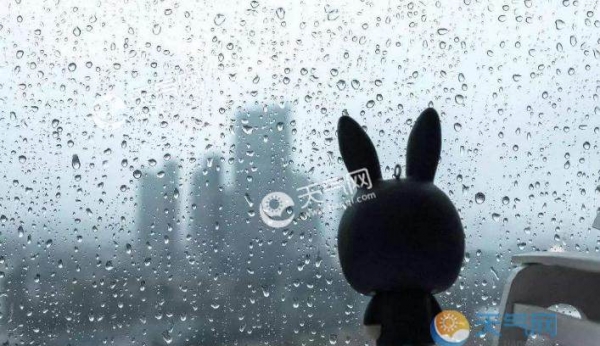 10时中央台持续发布暴雨预警 广东浙江福建局地大暴雨