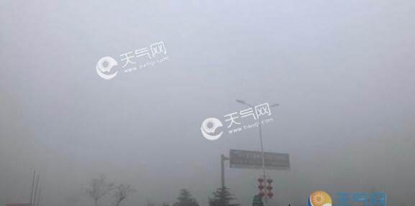 河南持续发布大雾预警 省内大部高速交通管制