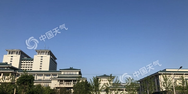 北京阳光不休假昼夜温差大 明天夜间起有雨