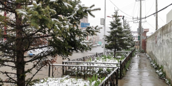 立夏飞雪  四川若尔盖迎来降雪降温天气-图1