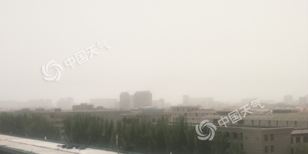 未来三天内蒙古大风沙尘继续 沙尘暴黄色预警生效中