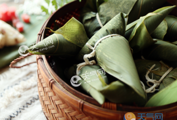 新包的粽子要煮多久 刚包好的粽子煮多久才会熟