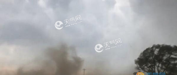 美国龙卷风袭击200万人 3天内美国多少个州遭到龙卷风袭击？