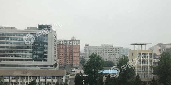 北京今有中雨阵风7级左右