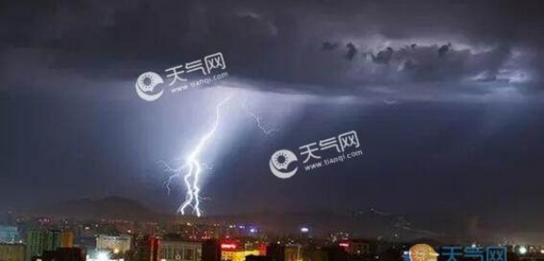 受雷雨天气影响 南航取消广州深圳等地62个航班