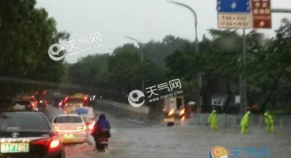 广州提前1个月进入汛期 截止5月共遭13轮暴雨袭击