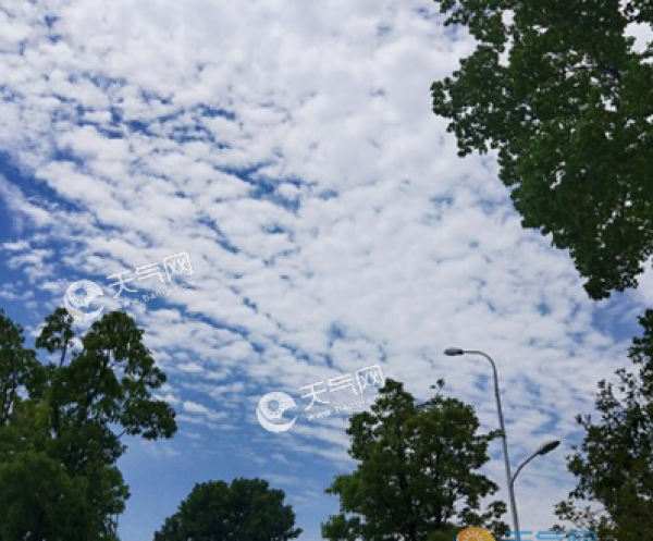 江苏全省多云间晴 淮北白天最高温可达30℃