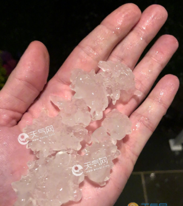 （图）美国龙卷风大爆发！纽约多地冰雹来袭