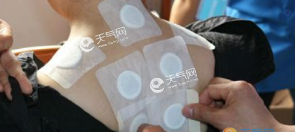 2019三伏天艾贴养生图片 2019三伏天敷三伏贴图片