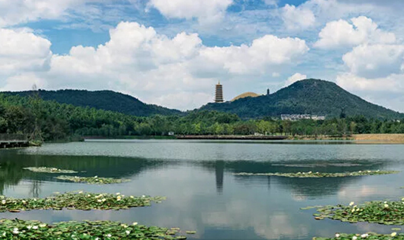 天气旅游 南京牛首山文化旅游区  在民间,吟龙湖还是自然的天气预报员