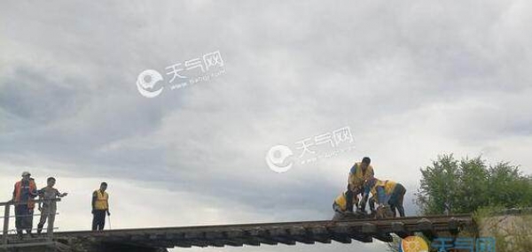 昨日黑龙江局地迎强降雨 部分列车晚点和停运