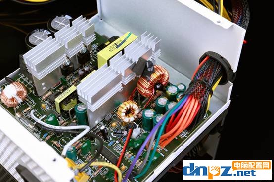diy组装电脑防坑技巧:劣质水泥PFC电源揭秘
