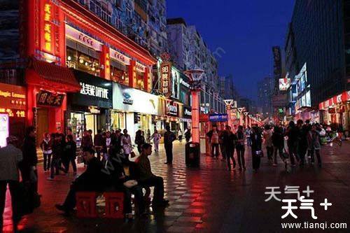 山东当地人去的小吃街 山东有名的小吃街在哪