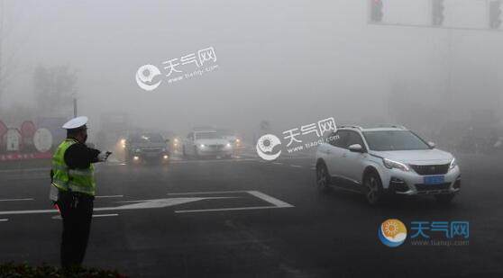 今晨江苏发布大雾橙色预警 未来三天强降雨来袭