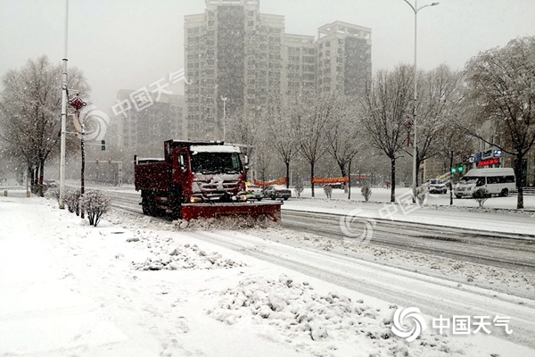 江南等地持续回暖 东北需防雪后寒